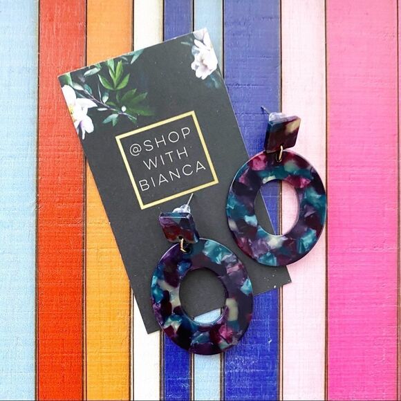 Peacock Tortoise Acrylic Earrings - Picture 5 of 6